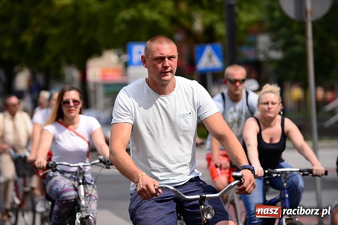 Zdjęcie w galerii na portalu naszraciborz.pl: 7. Raciborska Rowerowa Masa Krytyczna - znajdź się na zdjęciach studia FotoPerla.eu wiadomości z regionu