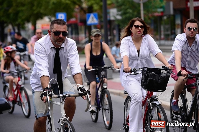 Zdjęcie w galerii na portalu naszraciborz.pl: 7. Raciborska Rowerowa Masa Krytyczna - znajdź się na zdjęciach studia FotoPerla.eu wiadomości z regionu