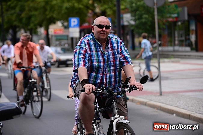 Zdjęcie w galerii na portalu naszraciborz.pl: 7. Raciborska Rowerowa Masa Krytyczna - znajdź się na zdjęciach studia FotoPerla.eu wiadomości z regionu