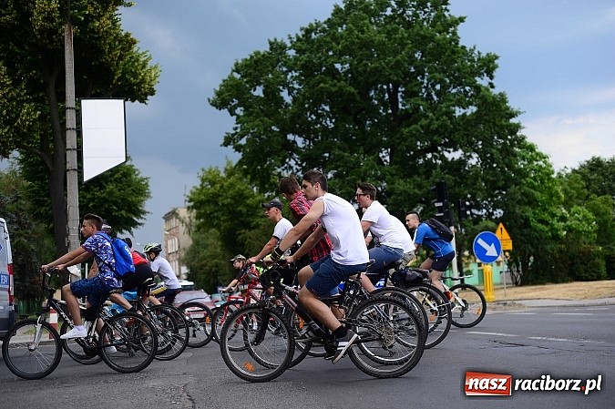 Zdjęcie w galerii na portalu naszraciborz.pl: 7. Raciborska Rowerowa Masa Krytyczna - znajdź się na zdjęciach studia FotoPerla.eu wiadomości z regionu