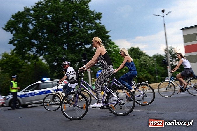 Zdjęcie w galerii na portalu naszraciborz.pl: 7. Raciborska Rowerowa Masa Krytyczna - znajdź się na zdjęciach studia FotoPerla.eu wiadomości z regionu