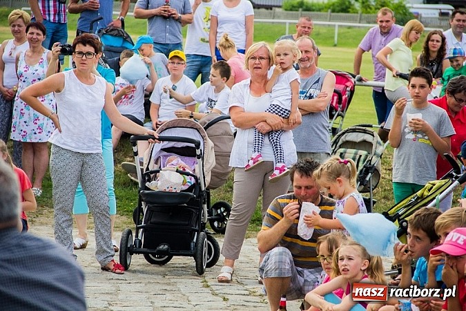 Zdjęcie w galerii na portalu naszraciborz.pl: Wilk i siedem koźlątek na festynie rodzinnym w Studziennej wiadomości z regionu