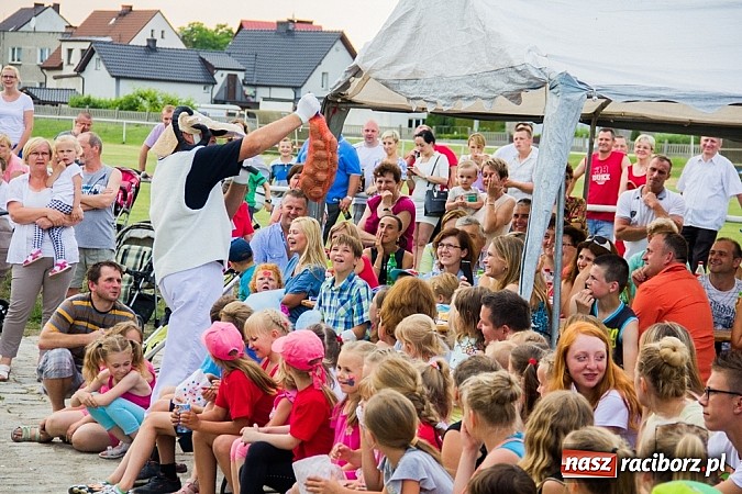 Zdjęcie w galerii na portalu naszraciborz.pl: Wilk i siedem koźlątek na festynie rodzinnym w Studziennej wiadomości z regionu