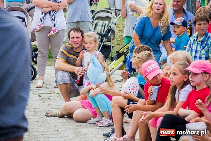 Zdjęcie w galerii na portalu naszraciborz.pl: Wilk i siedem koźlątek na festynie rodzinnym w Studziennej wiadomości z regionu