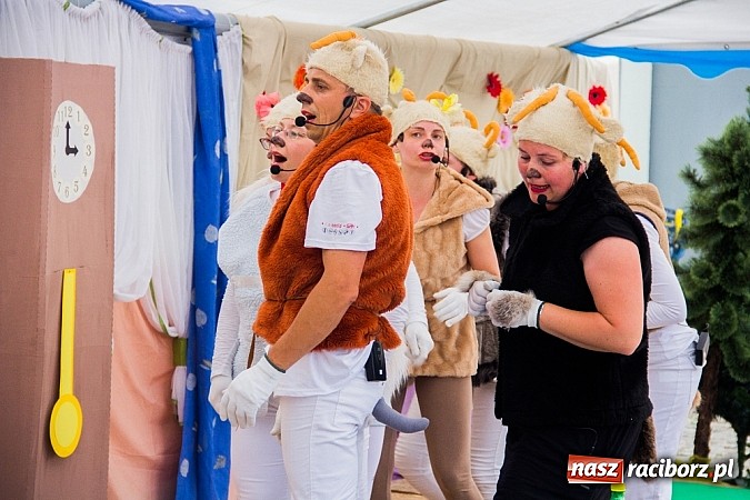 Zdjęcie w galerii na portalu naszraciborz.pl: Wilk i siedem koźlątek na festynie rodzinnym w Studziennej wiadomości z regionu