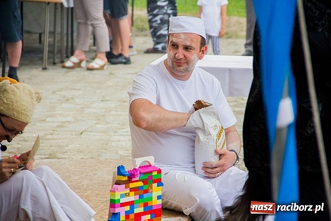 Zdjęcie w galerii na portalu naszraciborz.pl: Wilk i siedem koźlątek na festynie rodzinnym w Studziennej wiadomości z regionu