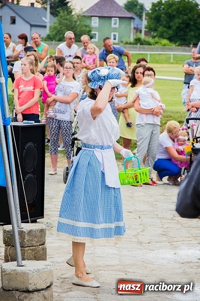 Zdjęcie w galerii na portalu naszraciborz.pl: Wilk i siedem koźlątek na festynie rodzinnym w Studziennej wiadomości z regionu