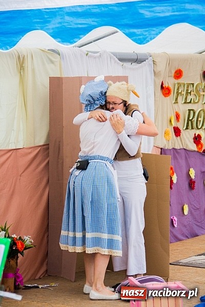 Zdjęcie w galerii na portalu naszraciborz.pl: Wilk i siedem koźlątek na festynie rodzinnym w Studziennej wiadomości z regionu