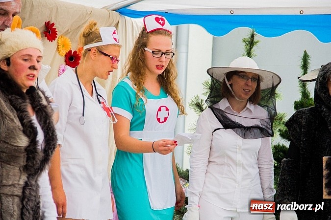 Zdjęcie w galerii na portalu naszraciborz.pl: Wilk i siedem koźlątek na festynie rodzinnym w Studziennej wiadomości z regionu