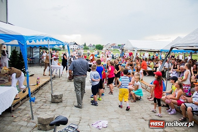 Zdjęcie w galerii na portalu naszraciborz.pl: Wilk i siedem koźlątek na festynie rodzinnym w Studziennej wiadomości z regionu