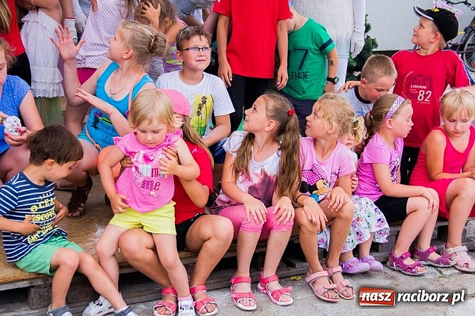 Zdjęcie w galerii na portalu naszraciborz.pl: Wilk i siedem koźlątek na festynie rodzinnym w Studziennej wiadomości z regionu