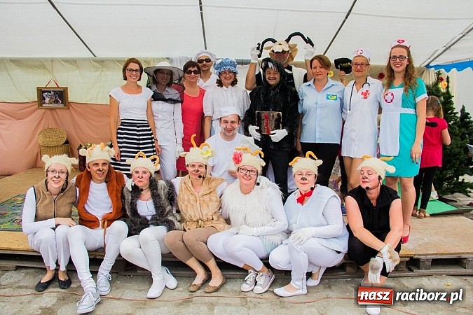 Zdjęcie w galerii na portalu naszraciborz.pl: Wilk i siedem koźlątek na festynie rodzinnym w Studziennej wiadomości z regionu