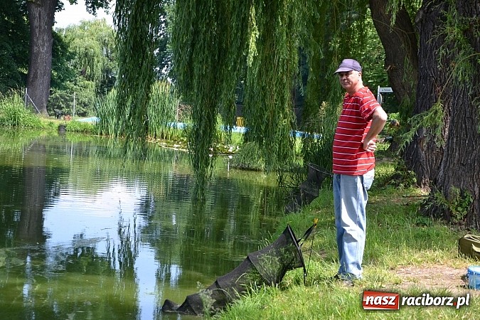 Zdjęcie w galerii na portalu naszraciborz.pl: Tworków. Łowili o puchar wójta wiadomości z regionu