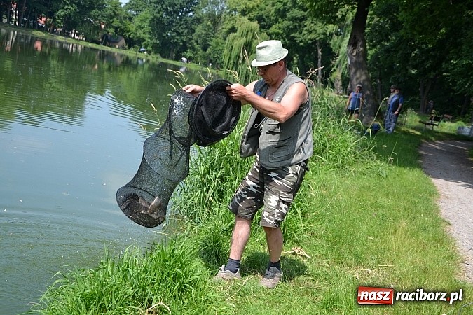 Zdjęcie w galerii na portalu naszraciborz.pl: Tworków. Łowili o puchar wójta wiadomości z regionu