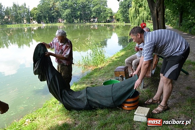Zdjęcie w galerii na portalu naszraciborz.pl: Tworków. Łowili o puchar wójta wiadomości z regionu