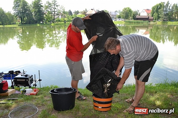 Zdjęcie w galerii na portalu naszraciborz.pl: Tworków. Łowili o puchar wójta wiadomości z regionu