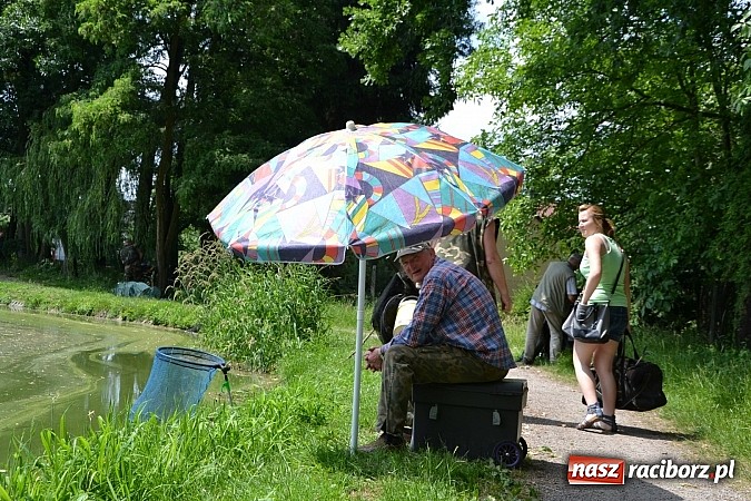 Zdjęcie w galerii na portalu naszraciborz.pl: Tworków. Łowili o puchar wójta wiadomości z regionu