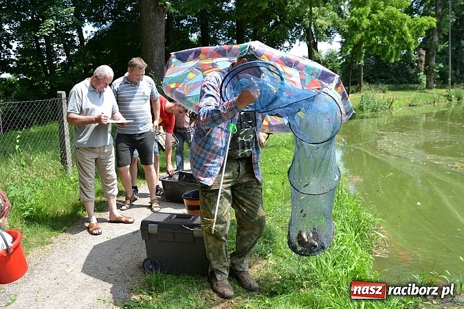 Zdjęcie w galerii na portalu naszraciborz.pl: Tworków. Łowili o puchar wójta wiadomości z regionu