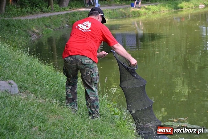 Zdjęcie w galerii na portalu naszraciborz.pl: Tworków. Łowili o puchar wójta wiadomości z regionu