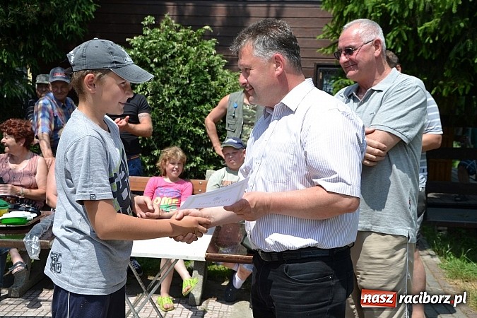 Zdjęcie w galerii na portalu naszraciborz.pl: Tworków. Łowili o puchar wójta wiadomości z regionu