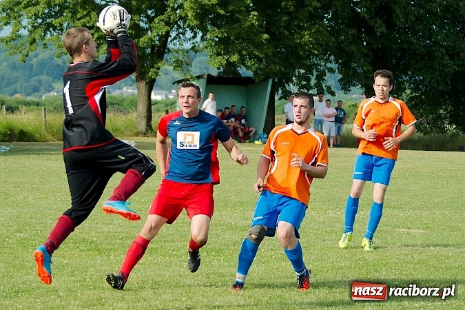 Zdjęcie w galerii na portalu naszraciborz.pl: B klasa: Nieudana pogoń Wojnowic wiadomości z regionu