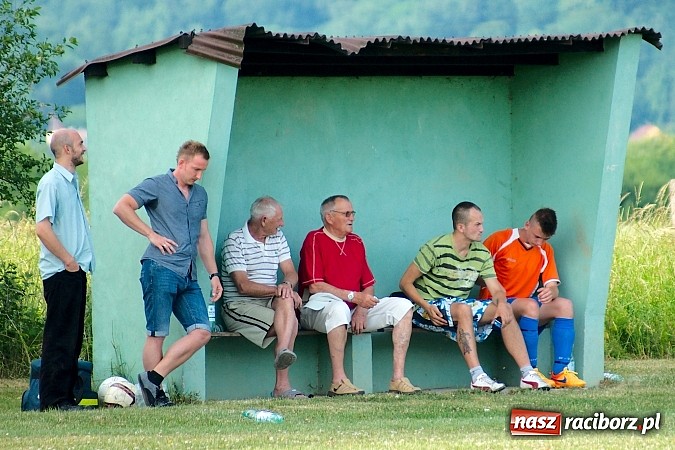 Zdjęcie w galerii na portalu naszraciborz.pl: B klasa: Nieudana pogoń Wojnowic wiadomości z regionu