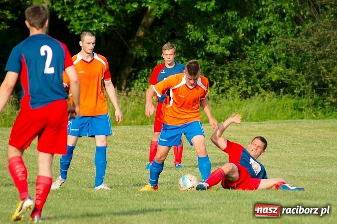 Zdjęcie w galerii na portalu naszraciborz.pl: B klasa: Nieudana pogoń Wojnowic wiadomości z regionu
