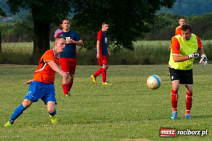 Zdjęcie w galerii na portalu naszraciborz.pl: B klasa: Nieudana pogoń Wojnowic wiadomości z regionu