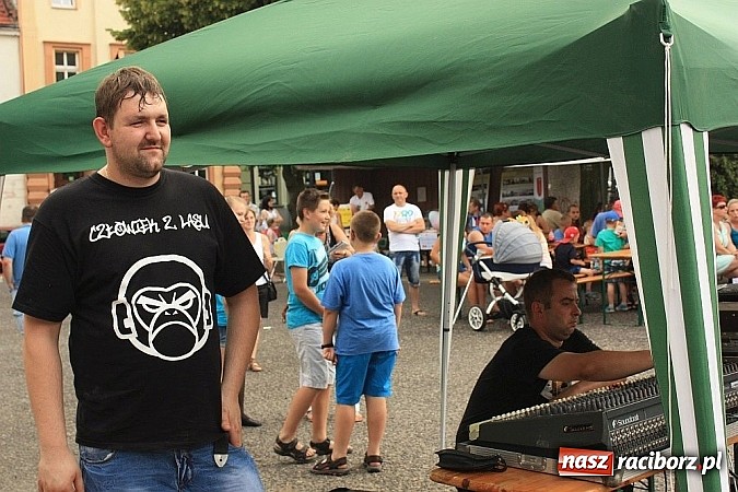 Zdjęcie w galerii na portalu naszraciborz.pl: Tak się bawiono na festynie w Krzanowicach! wiadomości z regionu