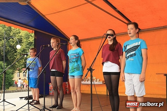 Zdjęcie w galerii na portalu naszraciborz.pl: Tak się bawiono na festynie w Krzanowicach! wiadomości z regionu