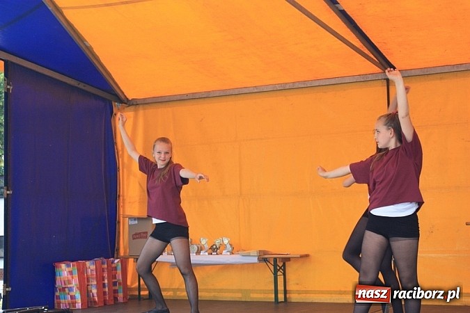 Zdjęcie w galerii na portalu naszraciborz.pl: Tak się bawiono na festynie w Krzanowicach! wiadomości z regionu