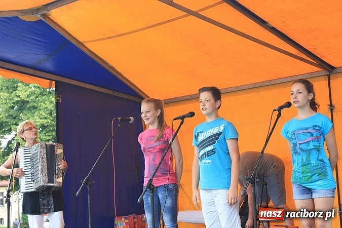 Zdjęcie w galerii na portalu naszraciborz.pl: Tak się bawiono na festynie w Krzanowicach! wiadomości z regionu