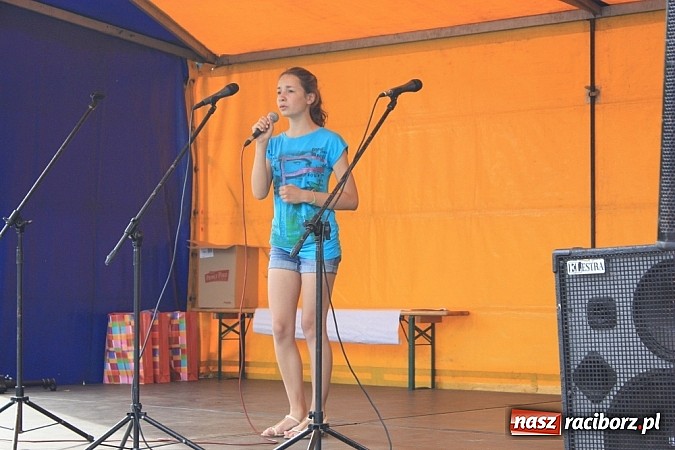 Zdjęcie w galerii na portalu naszraciborz.pl: Tak się bawiono na festynie w Krzanowicach! wiadomości z regionu