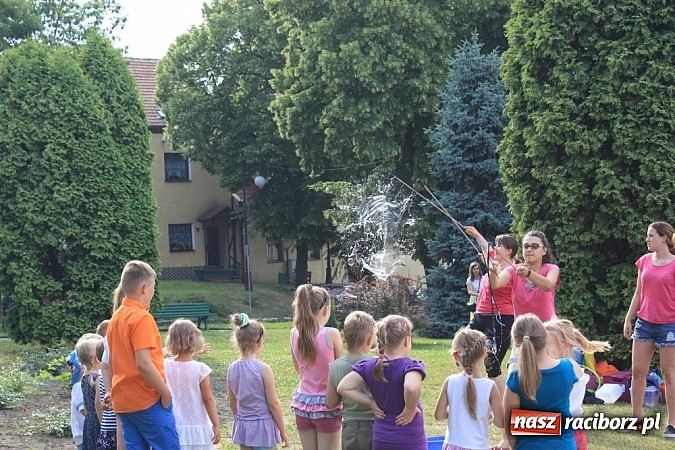Zdjęcie w galerii na portalu naszraciborz.pl: Tak się bawiono na festynie w Krzanowicach! wiadomości z regionu