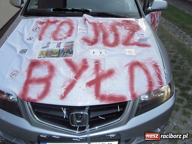 Zdjęcie w galerii na portalu naszraciborz.pl: Huczne pożegnanie ze stanem kawalerskim po raciborsku  wiadomości z regionu