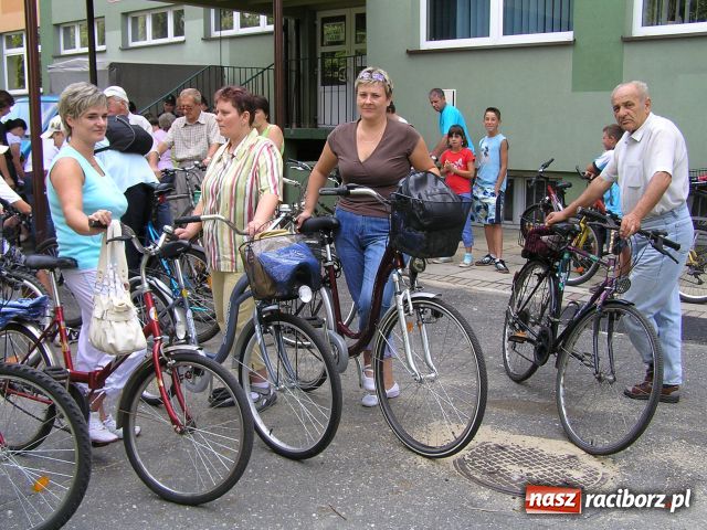 Zdjęcie w galerii na portalu naszraciborz.pl: Rodzinny Rajd Rowerowy w Kuźni Raciborskiej wiadomości z regionu