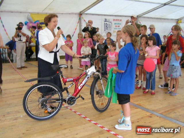 Zdjęcie w galerii na portalu naszraciborz.pl: Rodzinny Rajd Rowerowy w Kuźni Raciborskiej wiadomości z regionu