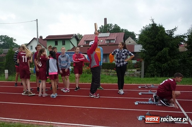 Zdjęcie w galerii na portalu naszraciborz.pl: Tworków. Czwórbój  lekkoatletyczny 2015 wiadomości z regionu