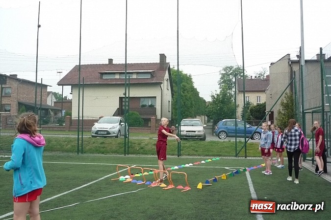 Zdjęcie w galerii na portalu naszraciborz.pl: Tworków. Czwórbój  lekkoatletyczny 2015 wiadomości z regionu