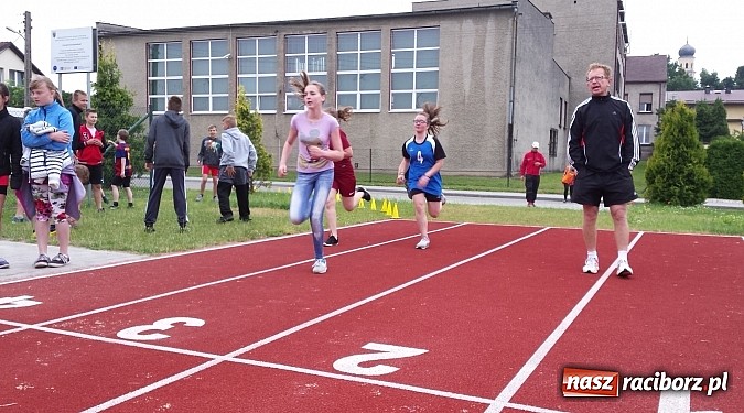 Zdjęcie w galerii na portalu naszraciborz.pl: Tworków. Czwórbój  lekkoatletyczny 2015 wiadomości z regionu