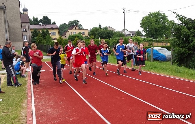 Zdjęcie w galerii na portalu naszraciborz.pl: Tworków. Czwórbój  lekkoatletyczny 2015 wiadomości z regionu