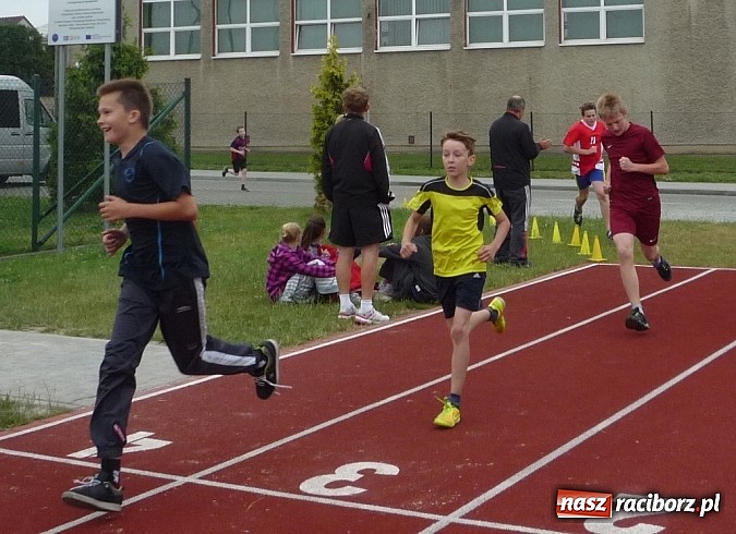 Zdjęcie w galerii na portalu naszraciborz.pl: Tworków. Czwórbój  lekkoatletyczny 2015 wiadomości z regionu