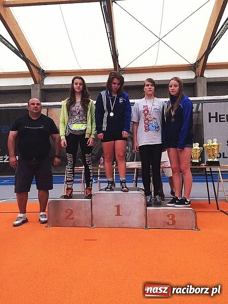 Zdjęcie w galerii na portalu naszraciborz.pl: Dobry start zapaśników MKZ Unia Racibórz na zawodach w nowej hali ZSOMS wiadomości z regionu