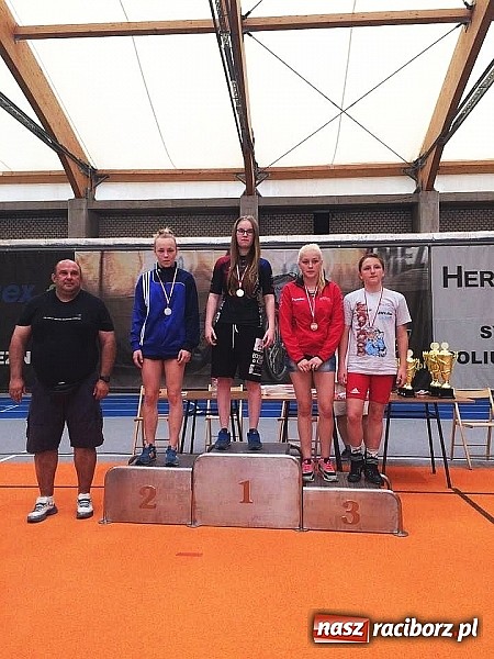 Zdjęcie w galerii na portalu naszraciborz.pl: Dobry start zapaśników MKZ Unia Racibórz na zawodach w nowej hali ZSOMS wiadomości z regionu