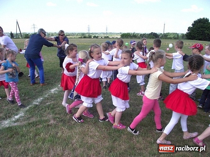 Zdjęcie w galerii na portalu naszraciborz.pl: Piknik ekologiczny dla przedszkolaków wiadomości z regionu