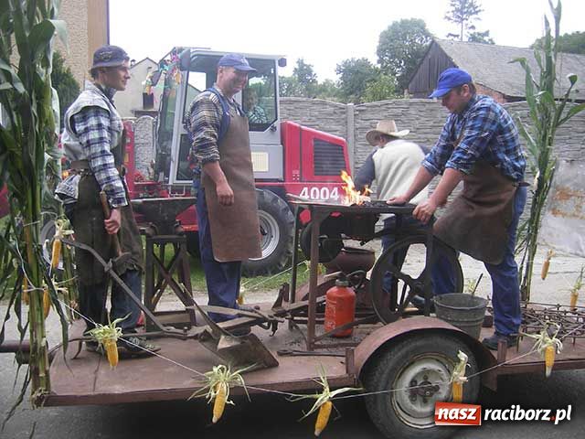 Zdjęcie w galerii na portalu naszraciborz.pl: Bombaj w Gamowie wiadomości z regionu