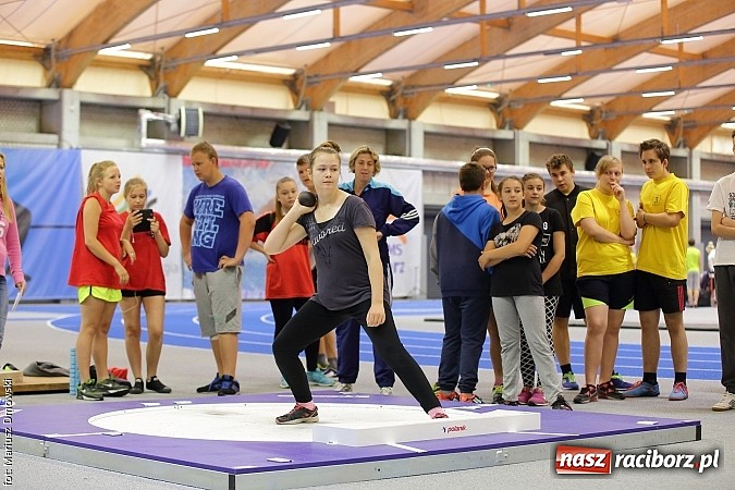 Zdjęcie w galerii na portalu naszraciborz.pl: Zmagania lekkoatletów w ZSOMS  wiadomości z regionu