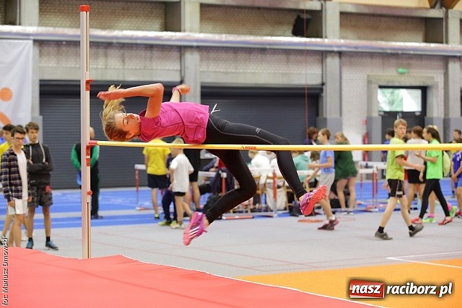 Zdjęcie w galerii na portalu naszraciborz.pl: Zmagania lekkoatletów w ZSOMS  wiadomości z regionu