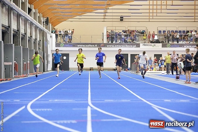 Zdjęcie w galerii na portalu naszraciborz.pl: Zmagania lekkoatletów w ZSOMS  wiadomości z regionu