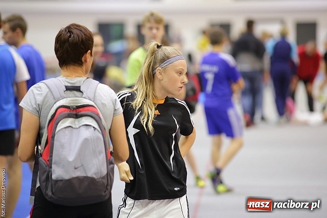 Zdjęcie w galerii na portalu naszraciborz.pl: Zmagania lekkoatletów w ZSOMS  wiadomości z regionu